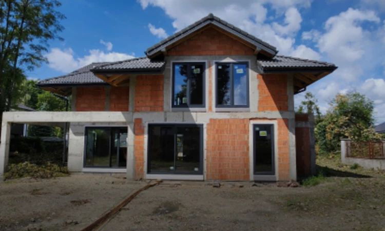 stan surowy zamknięty